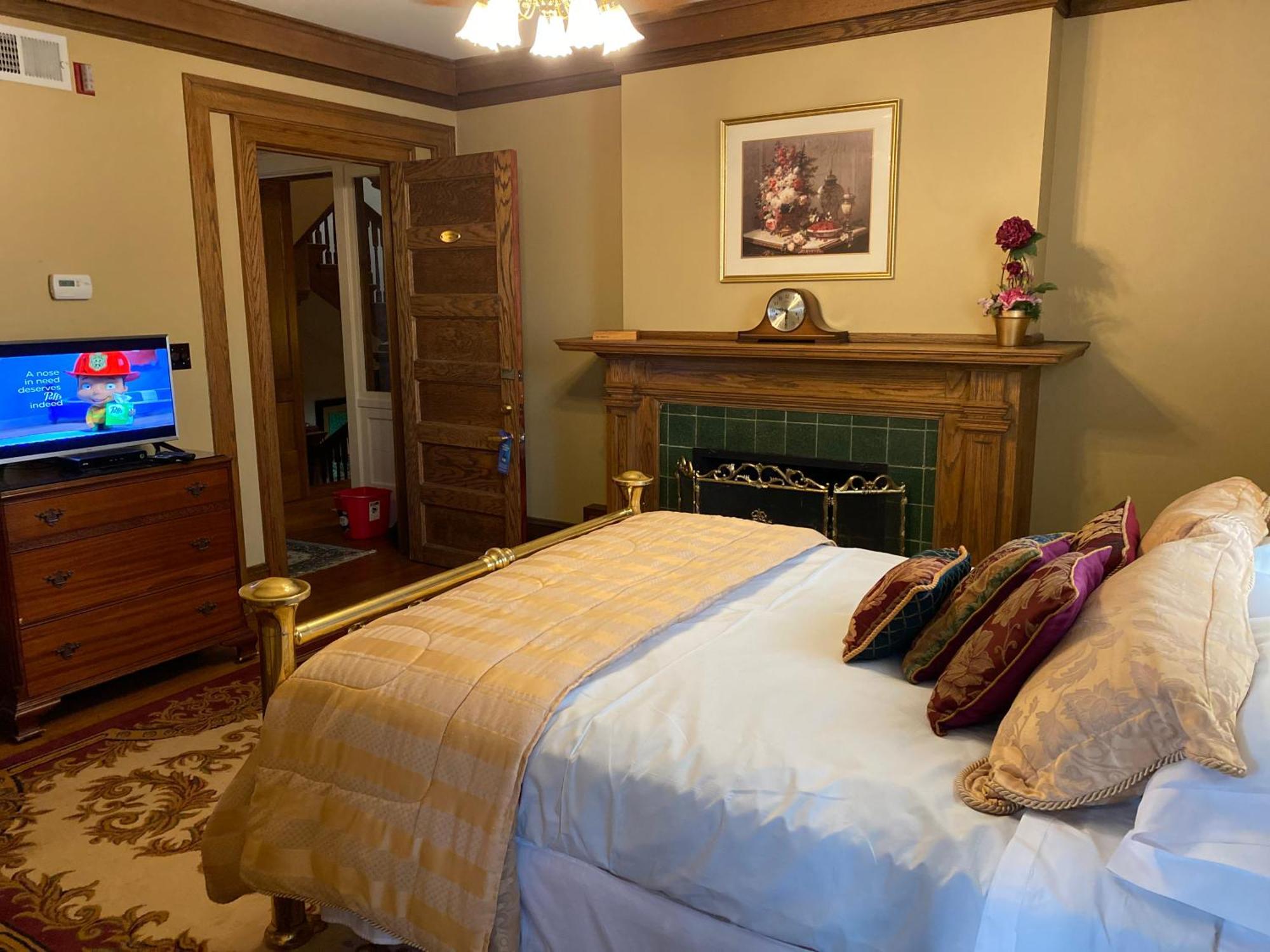 Inn At 835 Boutique Hotel Спрингфилд Номер фото