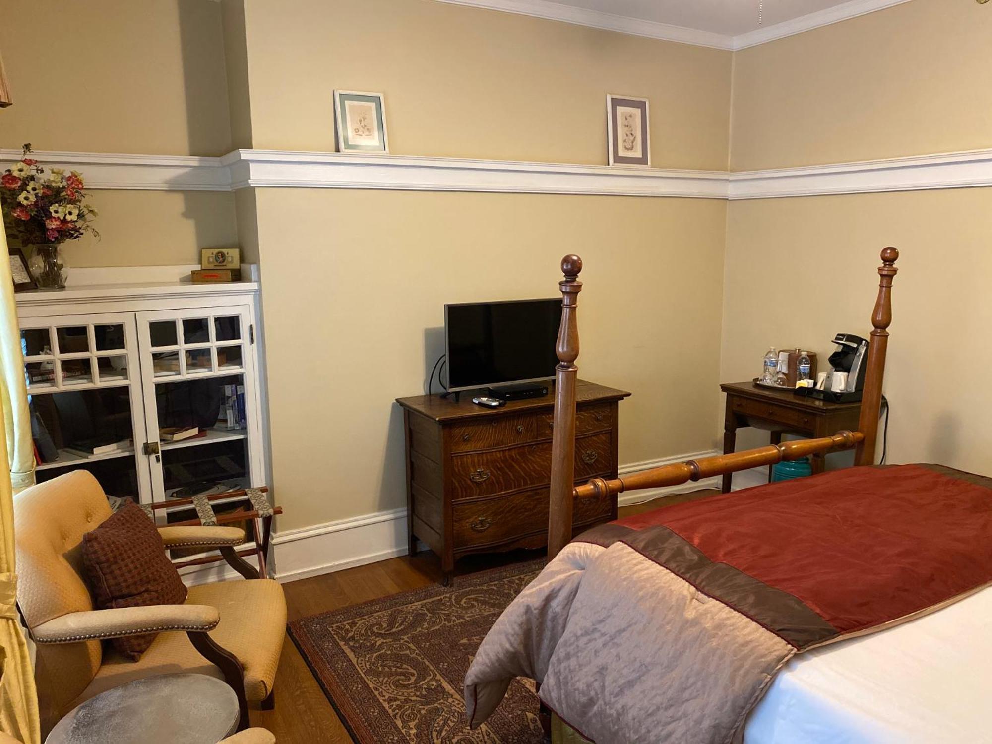 Inn At 835 Boutique Hotel Спрингфилд Номер фото